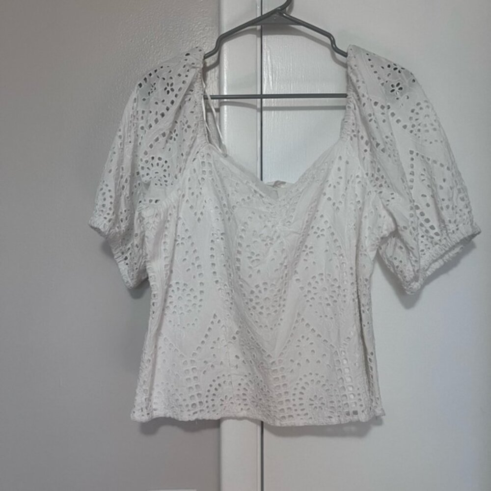 Eyelet Puff-Sleeve Blouse